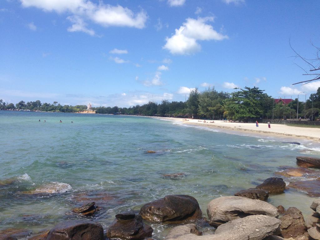 Malibu Bungalows Sihanoukville Exterior photo