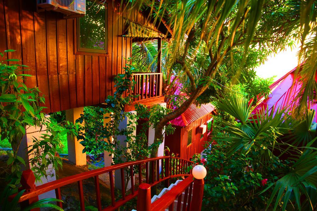 Malibu Bungalows Sihanoukville Exterior photo