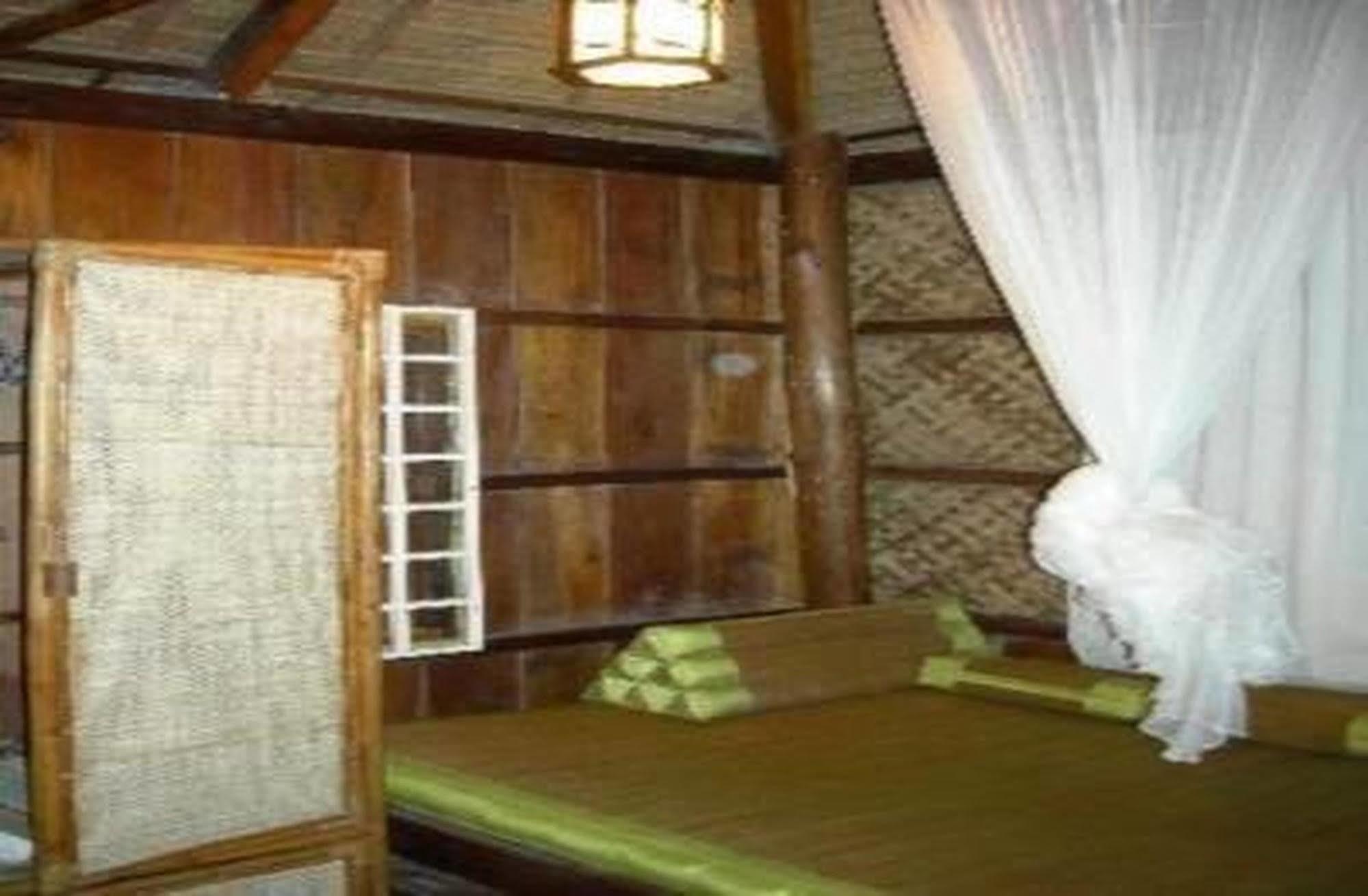Malibu Bungalows Sihanoukville Exterior photo